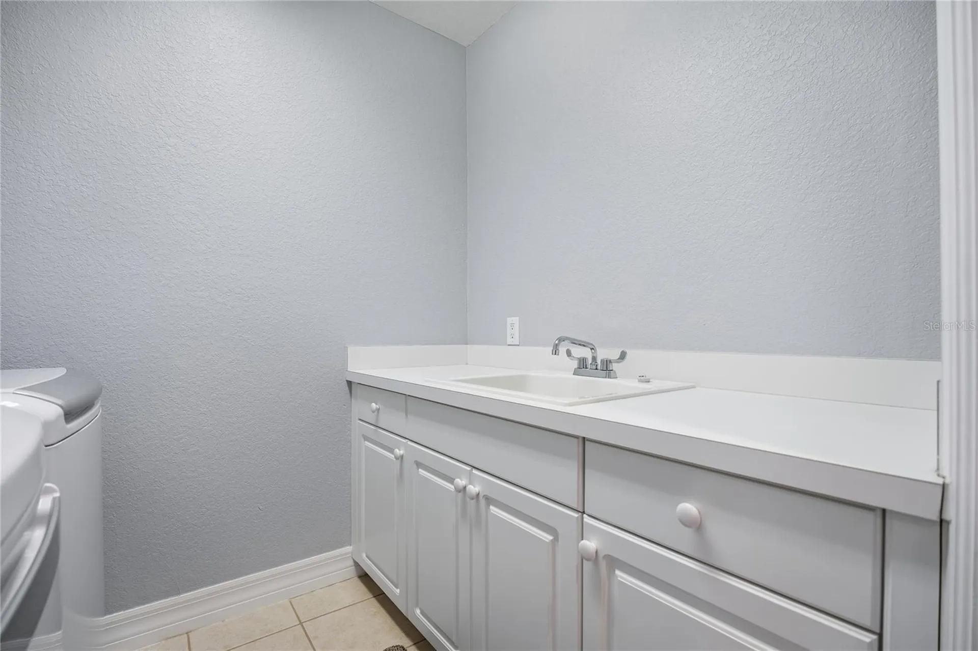 1197 Flying Fish Lane Tarpon Springs FL 34689