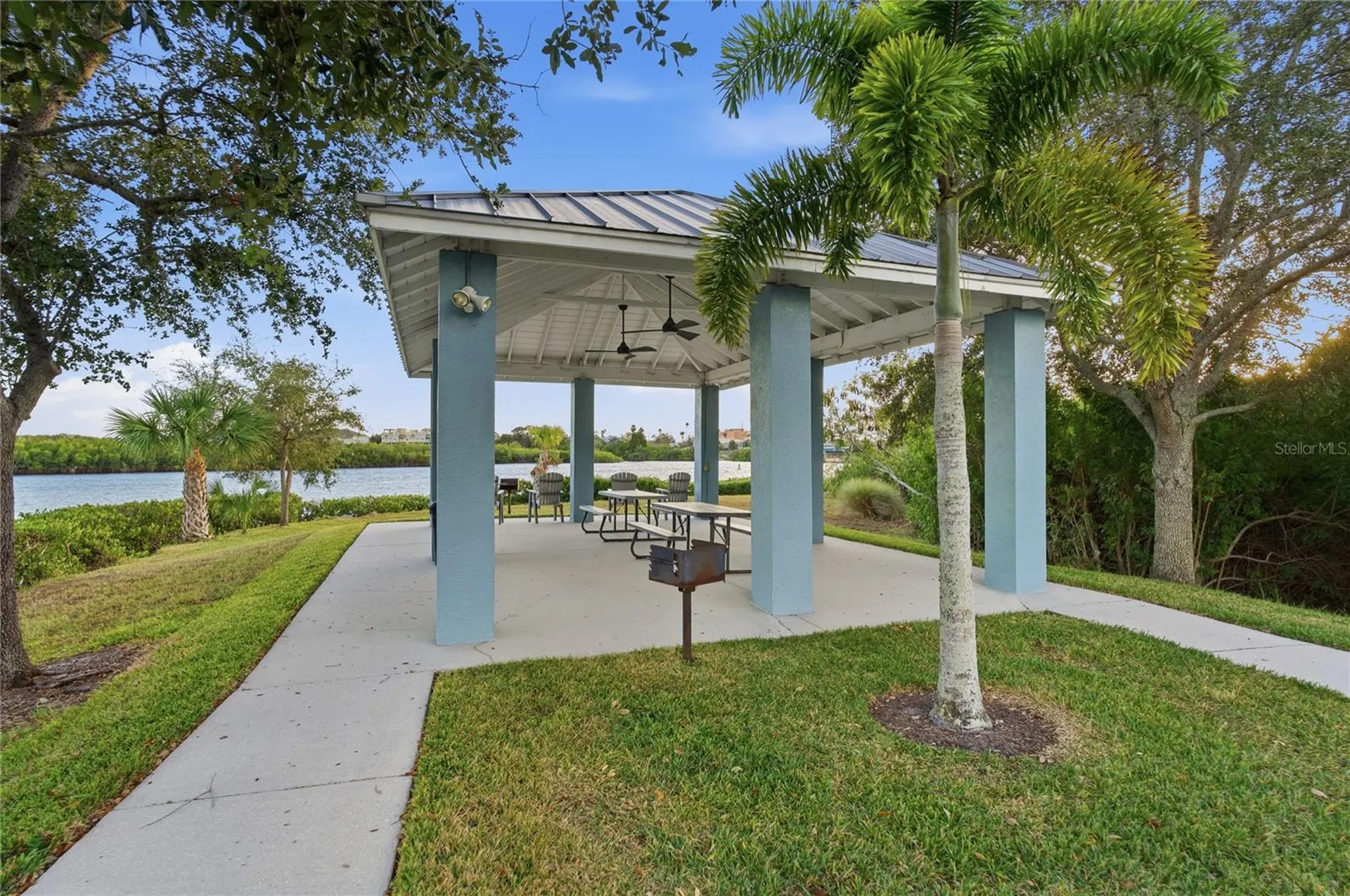 1197 Flying Fish Lane Tarpon Springs FL 34689