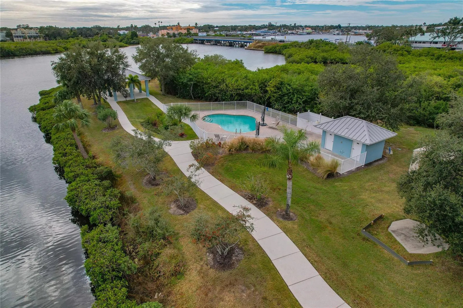 1197 Flying Fish Lane Tarpon Springs FL 34689