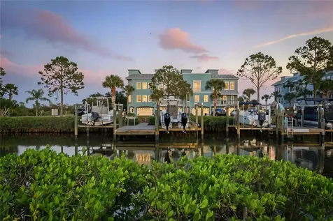 1197 Flying Fish Lane Tarpon Springs FL 34689