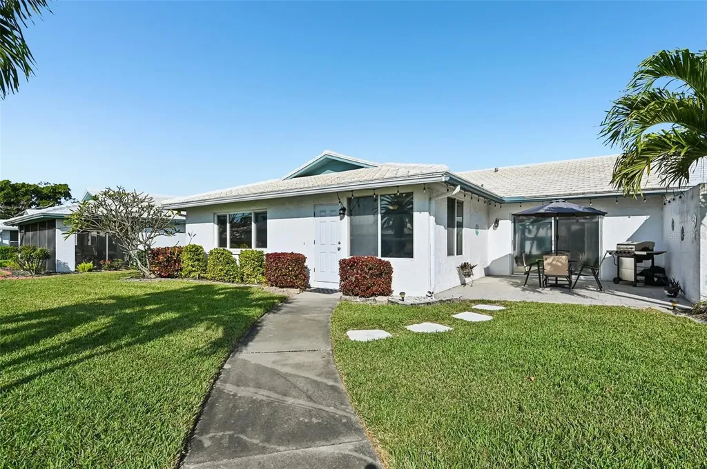 7315 8th Avenue W Bradenton FL 34209