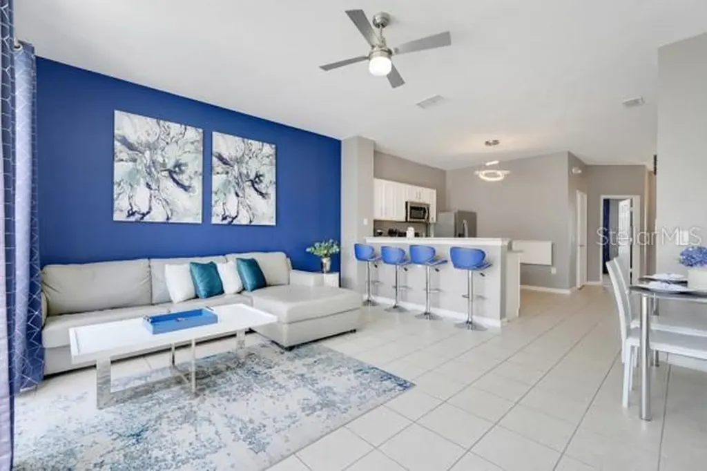 2530 Maneshaw Lane Kissimmee FL 34747