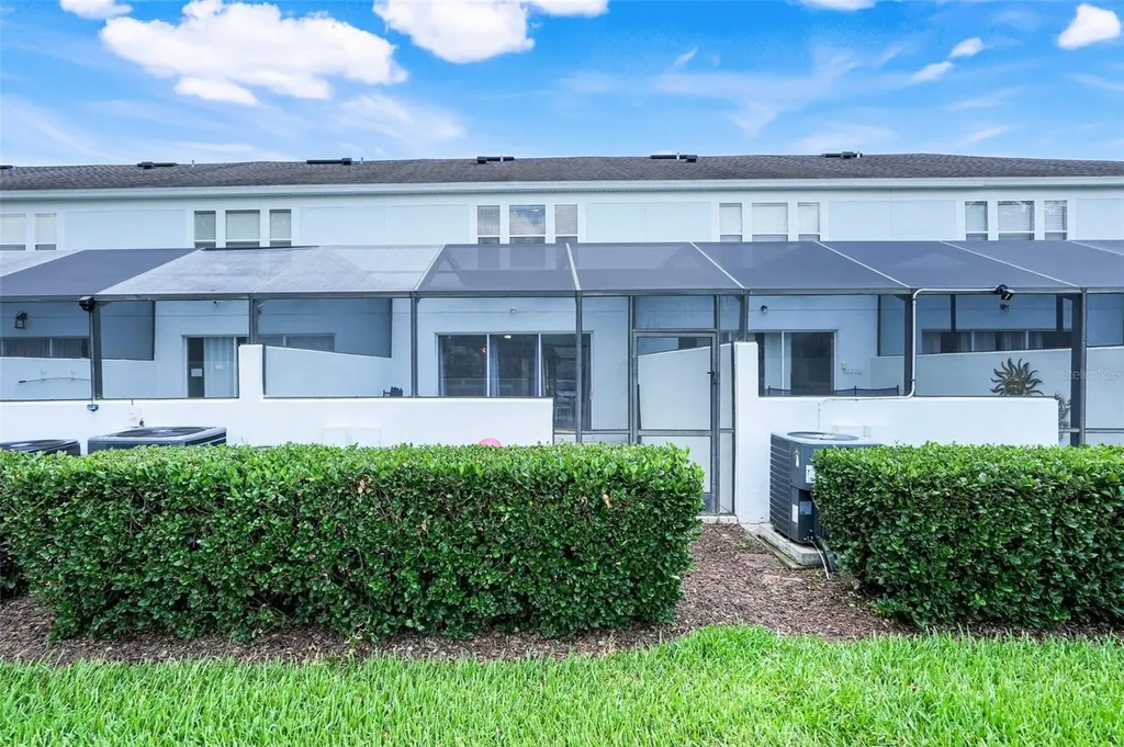 2530 Maneshaw Lane Kissimmee FL 34747
