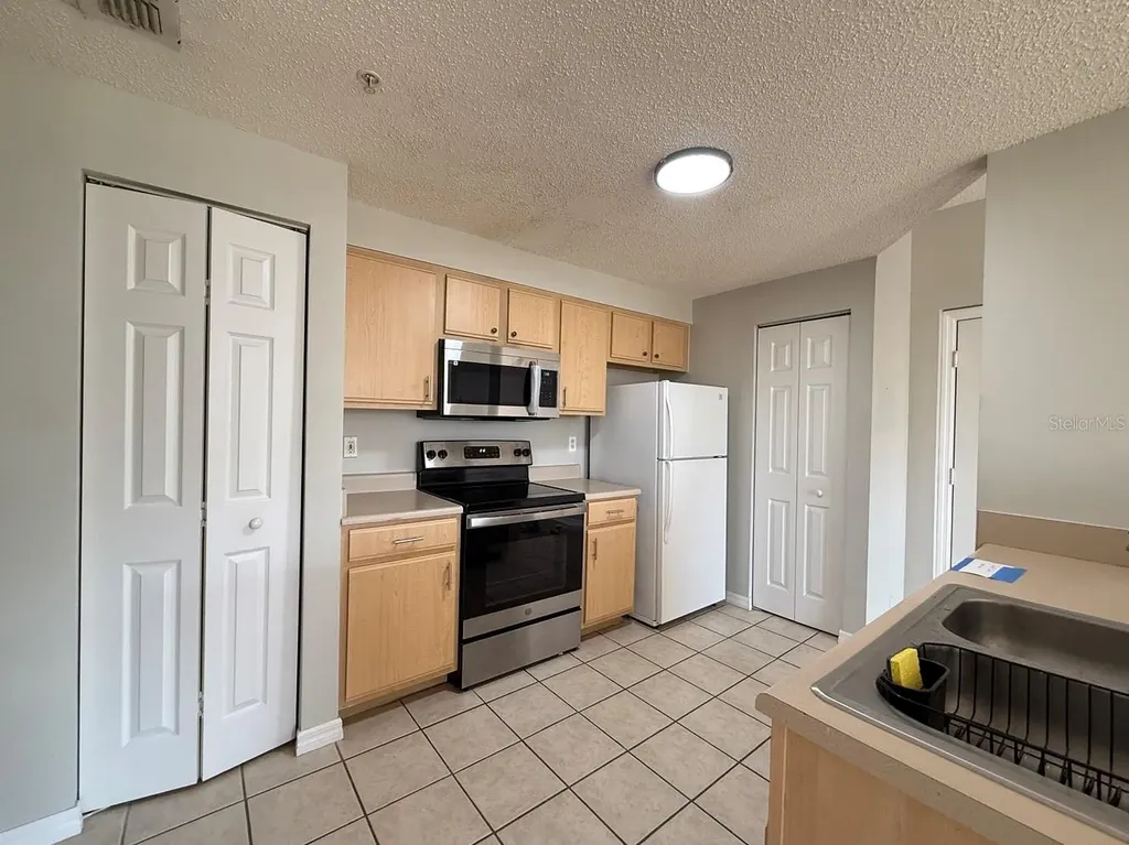 10831 Windsor Walk Drive Orlando FL 32837