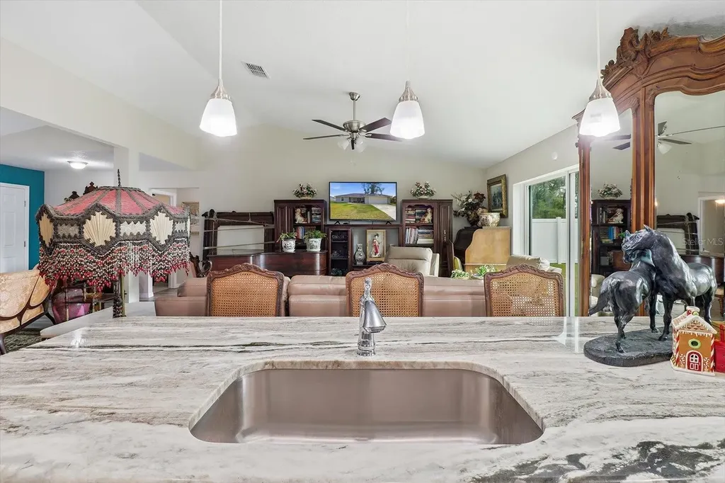 17636 SW 114th Street Dunnellon FL 34432