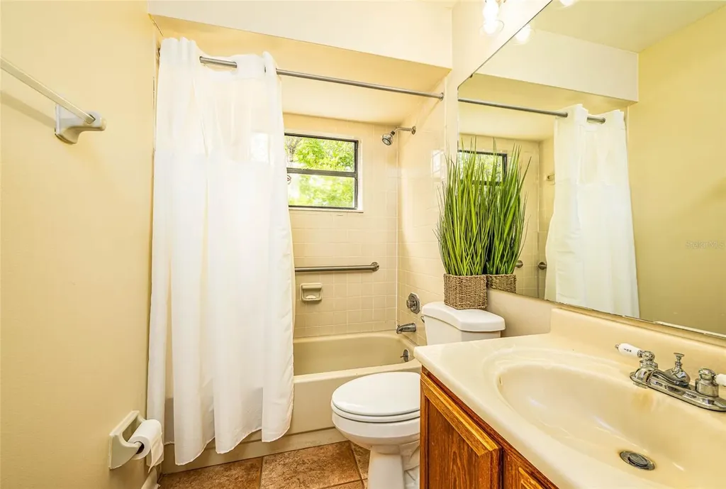 2903 Silver Ridge Drive Orlando FL 32818