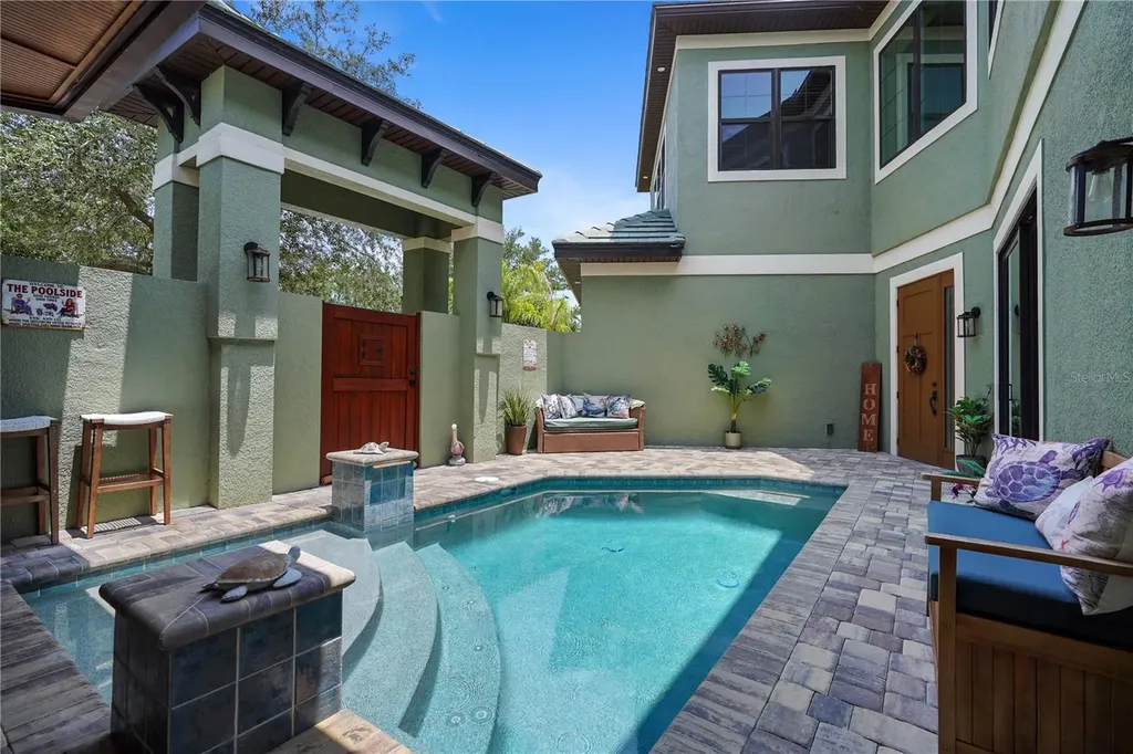 4 Oakview Court Palm Coast FL 32137