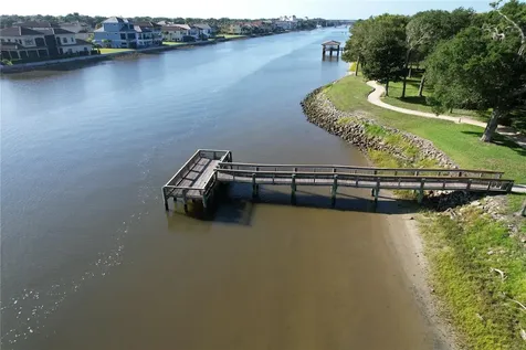 4 Oakview Court Palm Coast FL 32137