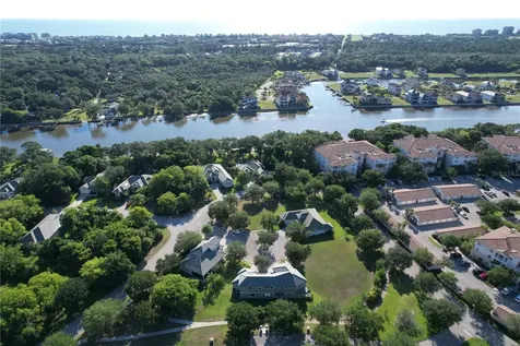 4 Oakview Court Palm Coast FL 32137