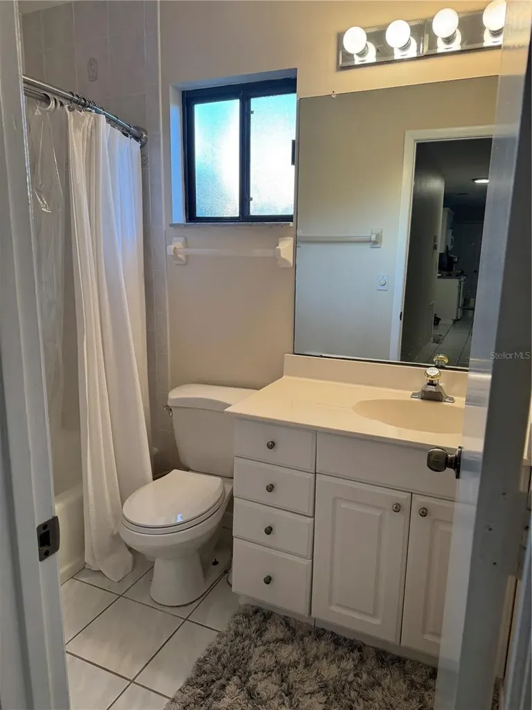 10421 Chablis Avenue Englewood FL 34224