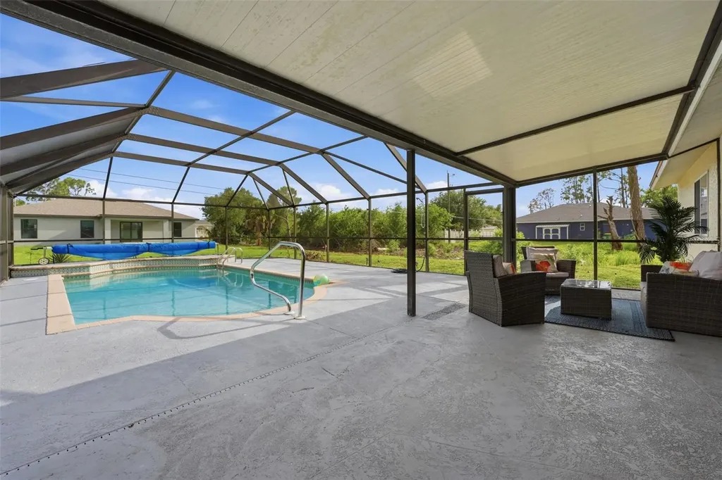 10421 Chablis Avenue Englewood FL 34224