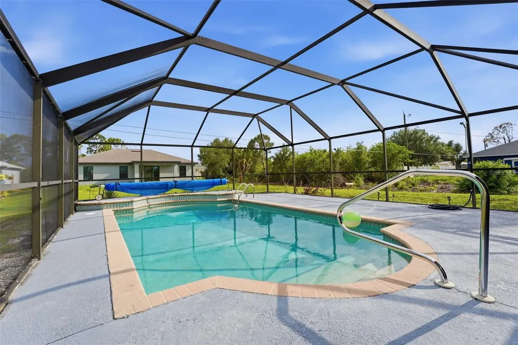 10421 Chablis Avenue Englewood FL 34224