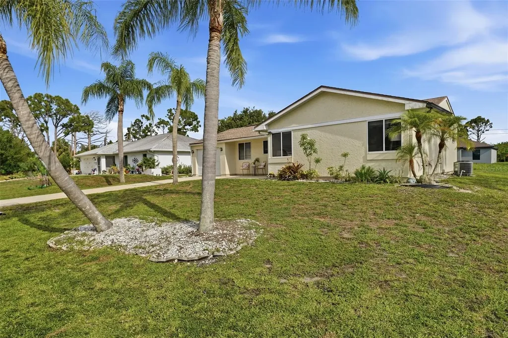 10421 Chablis Avenue Englewood FL 34224