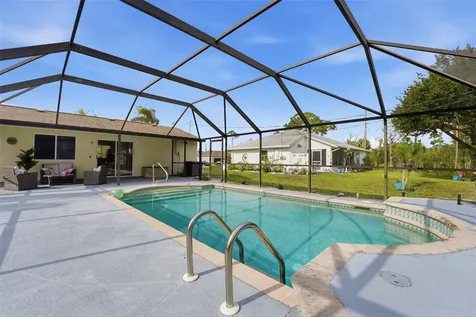 10421 Chablis Avenue Englewood FL 34224