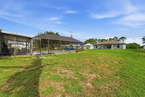 10421 Chablis Avenue Englewood FL 34224