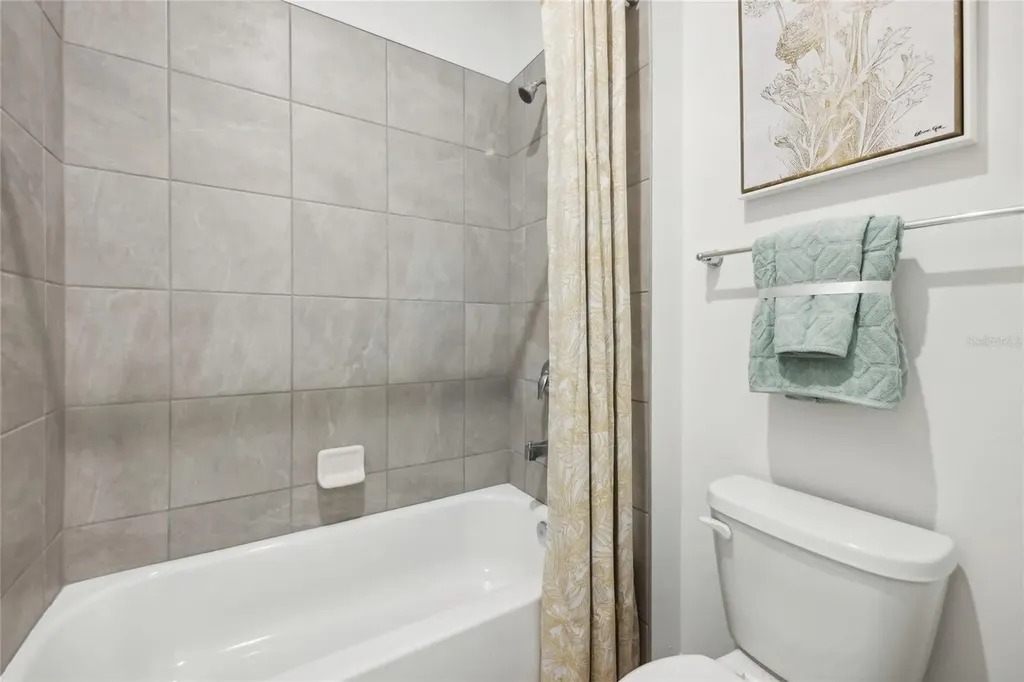 12886 Trovita Drive Grand Island FL 32735