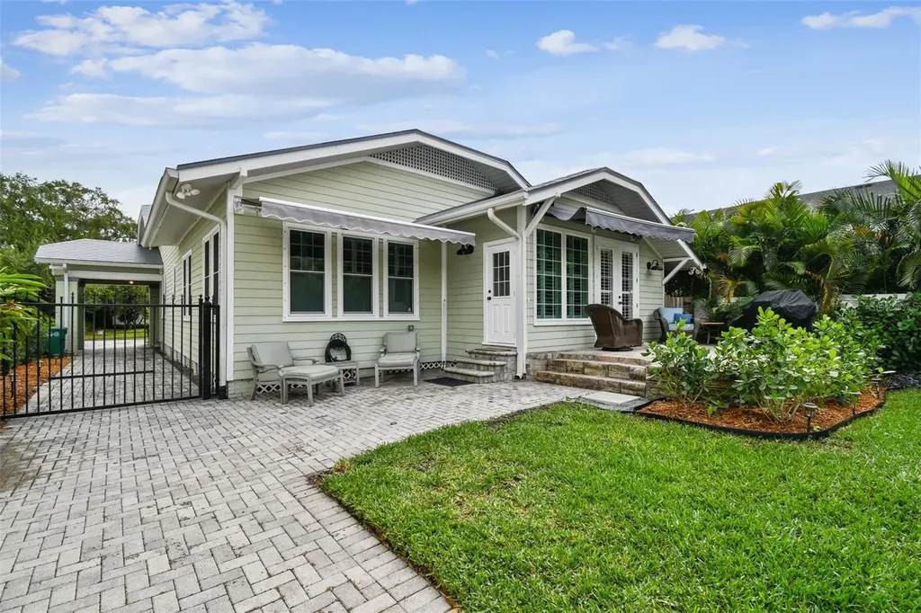 1315 S Moody Avenue Tampa FL 33629
