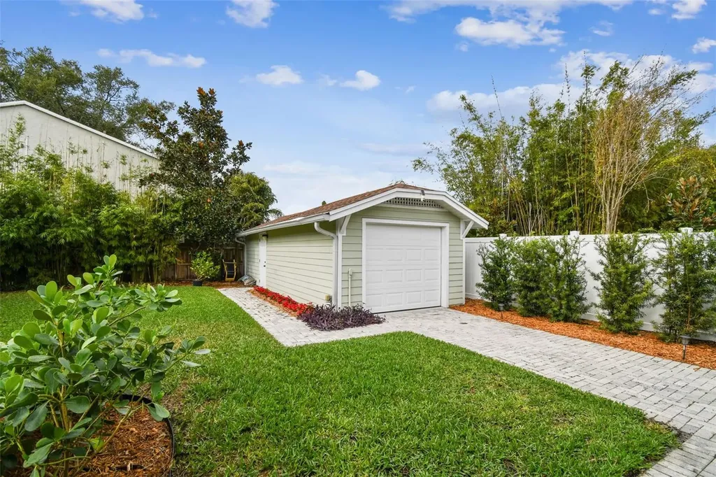1315 S Moody Avenue Tampa FL 33629