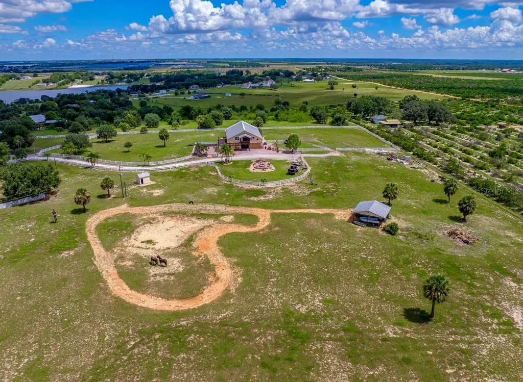 664 S Lake Starr Boulevard Lake Wales FL 33898
