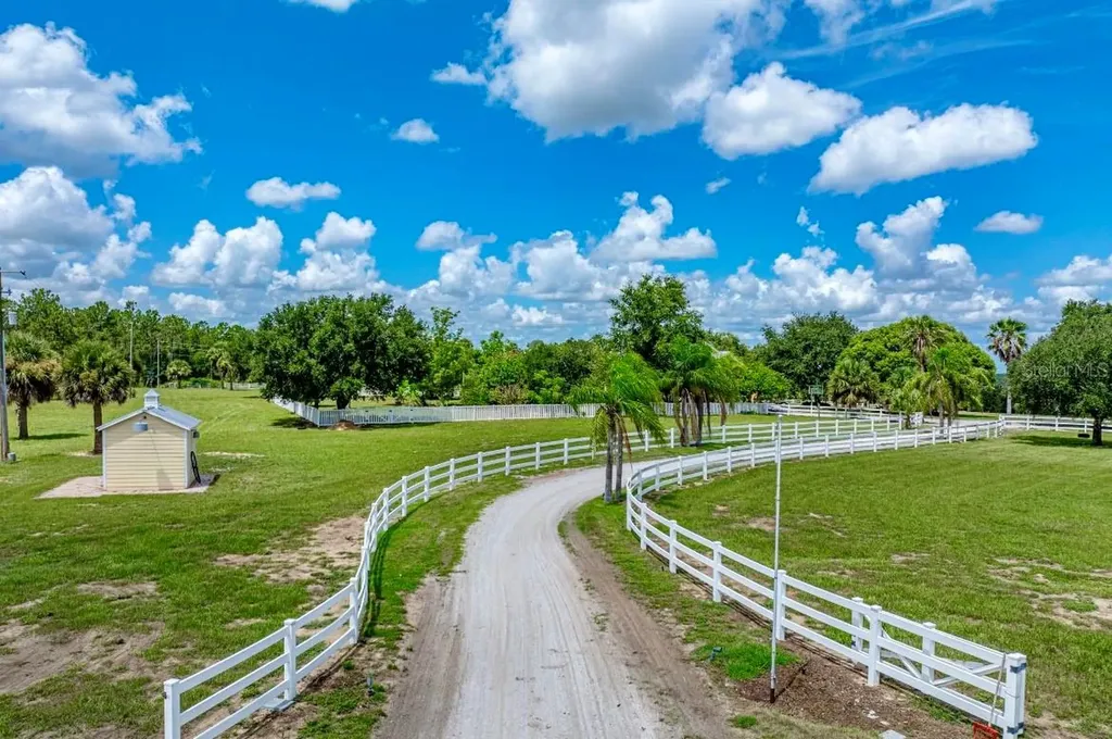 664 S Lake Starr Boulevard Lake Wales FL 33898