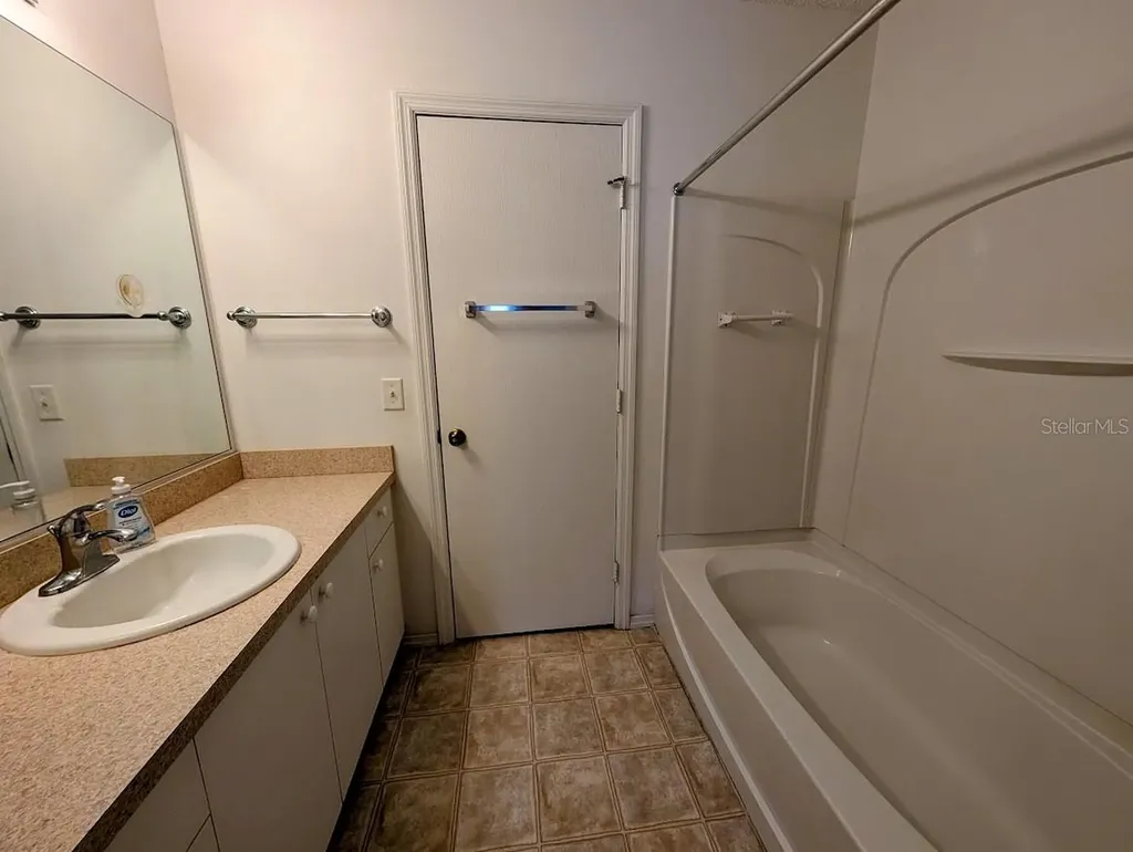 2598 Hialeah Avenue The Villages FL 32162