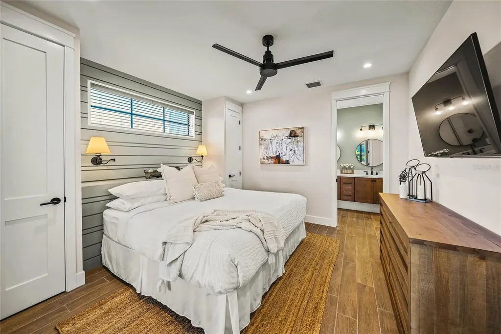6910 Midnight Pass Road Sarasota FL 34242