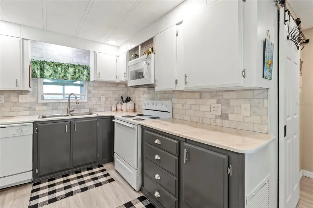 214 Leisure Way Palmetto FL 34221