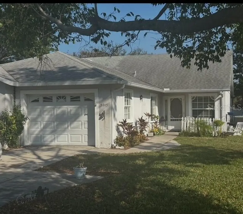 5445 18th Court W Bradenton FL 34207