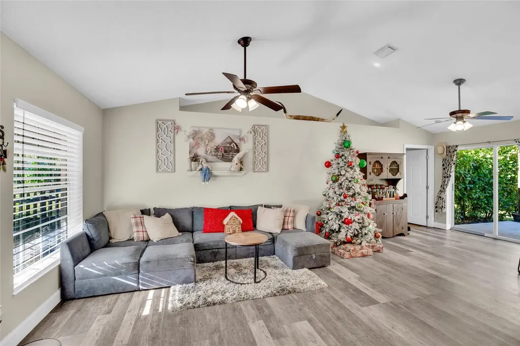 6413 Peterson Road Fort Pierce FL 34947