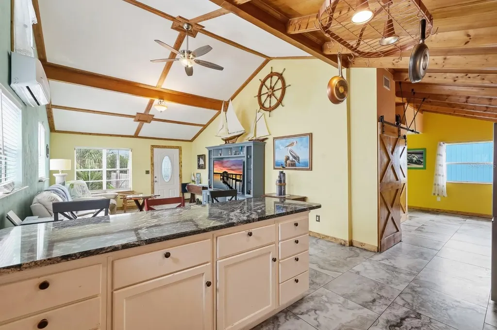 318 Eastwood Lane Daytona Beach FL 32118