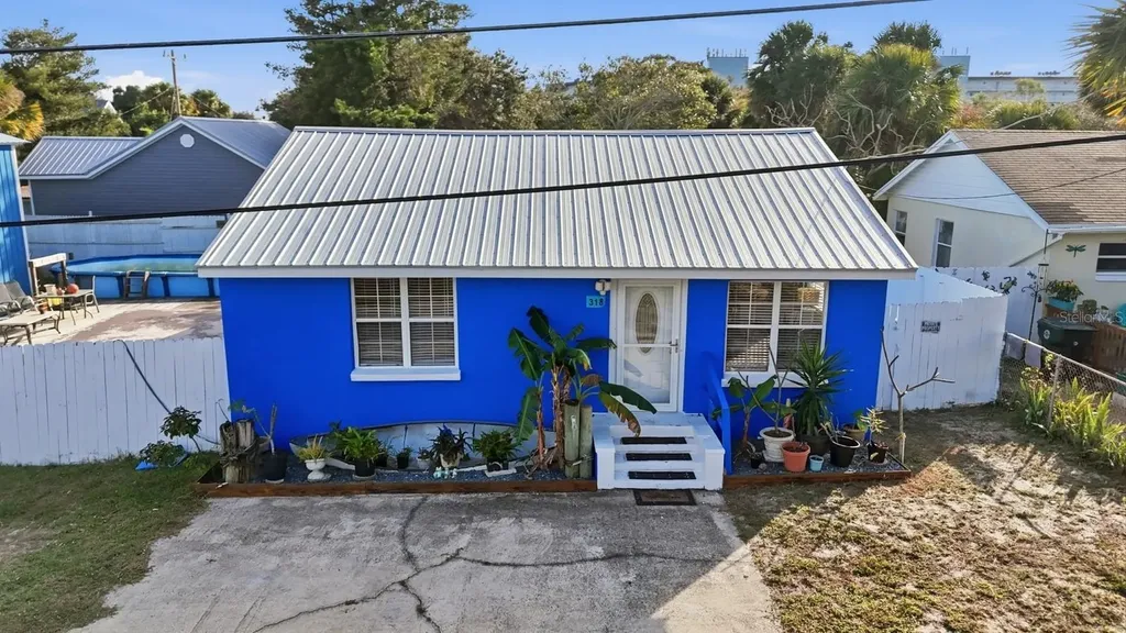 318 Eastwood Lane Daytona Beach FL 32118