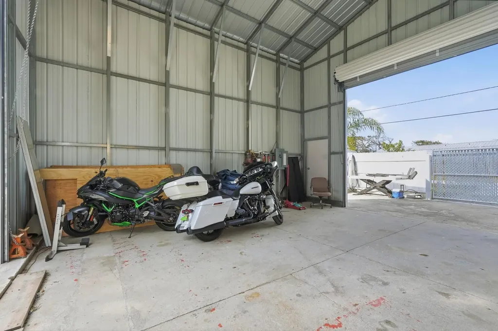 318 Eastwood Lane Daytona Beach FL 32118