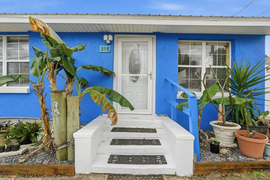 318 Eastwood Lane Daytona Beach FL 32118