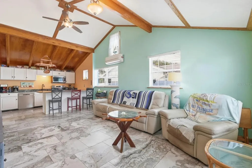 318 Eastwood Lane Daytona Beach FL 32118