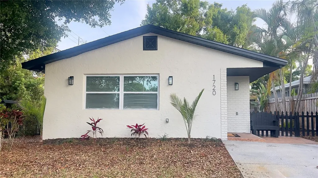 1720 34th Avenue N St Petersburg FL 33713