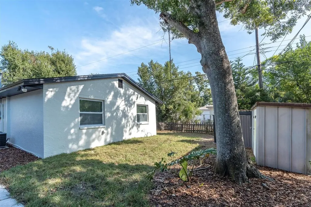 1720 34th Avenue N St Petersburg FL 33713