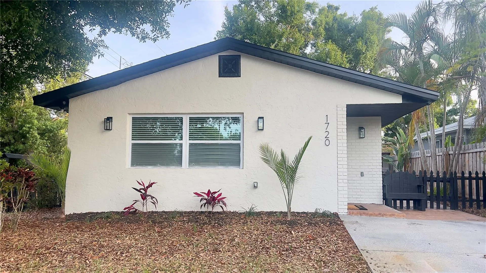 1720 34th Avenue N St Petersburg FL 33713