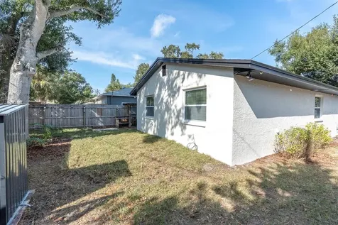 1720 34th Avenue N St Petersburg FL 33713