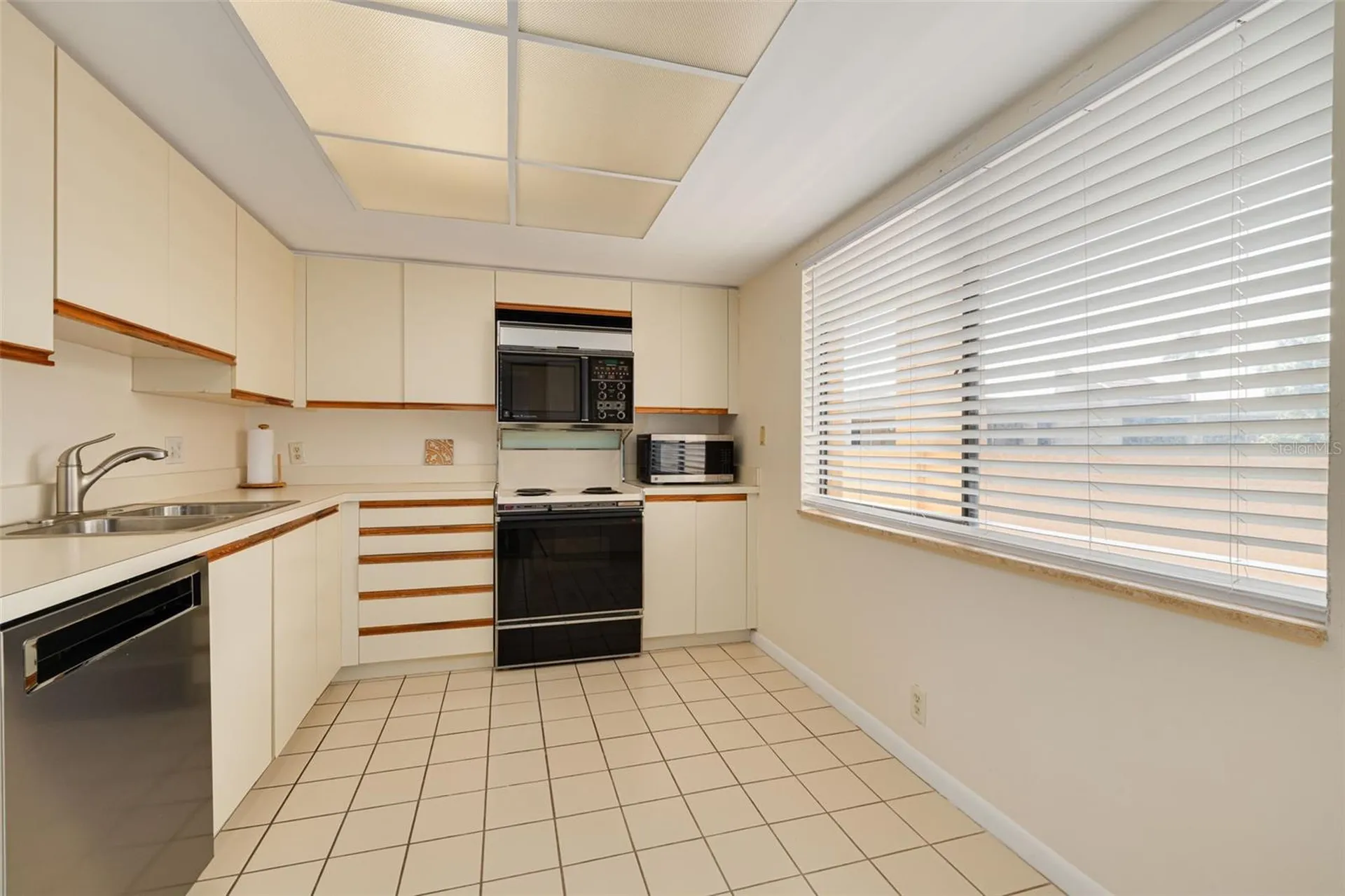 3062 Eastland Boulevard Clearwater FL 33761