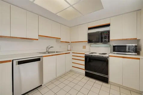 3062 Eastland Boulevard Clearwater FL 33761