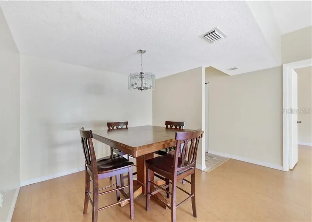 3254 S Semoran Boulevard Orlando FL 32822