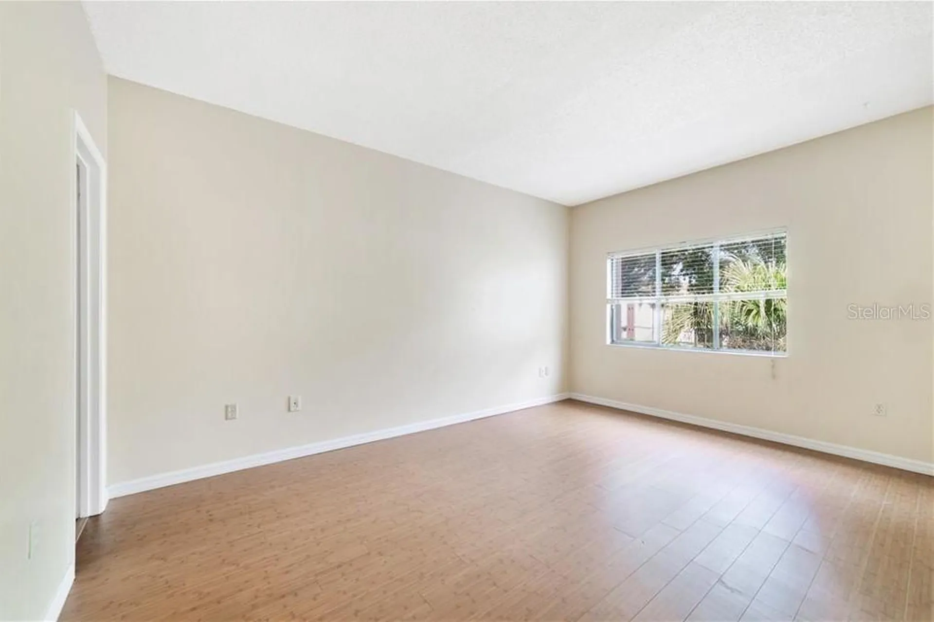3254 S Semoran Boulevard Orlando FL 32822