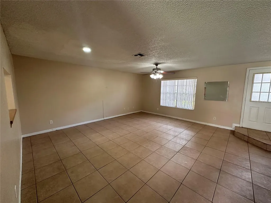6010 Scotchwood Glen Orlando FL 32822