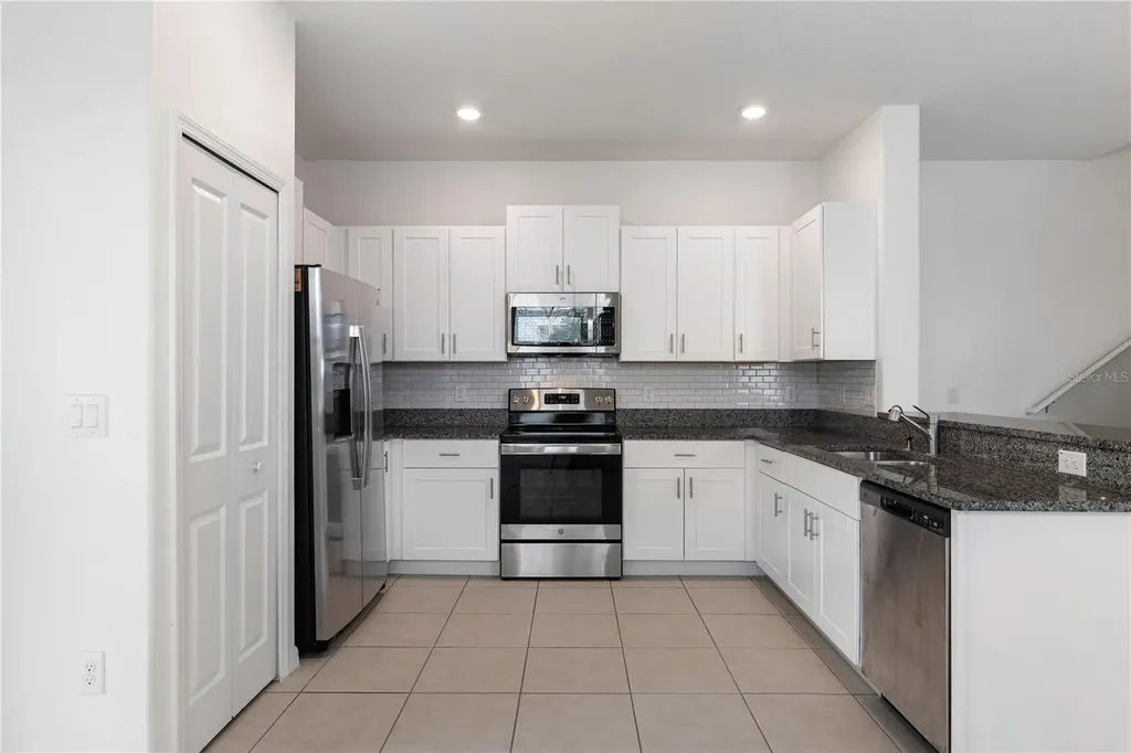 5199 Forum Boulevard Holiday FL 34690