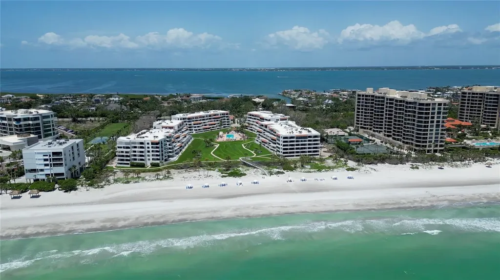 1425 Gulf Of Mexico Drive Longboat Key FL 34228
