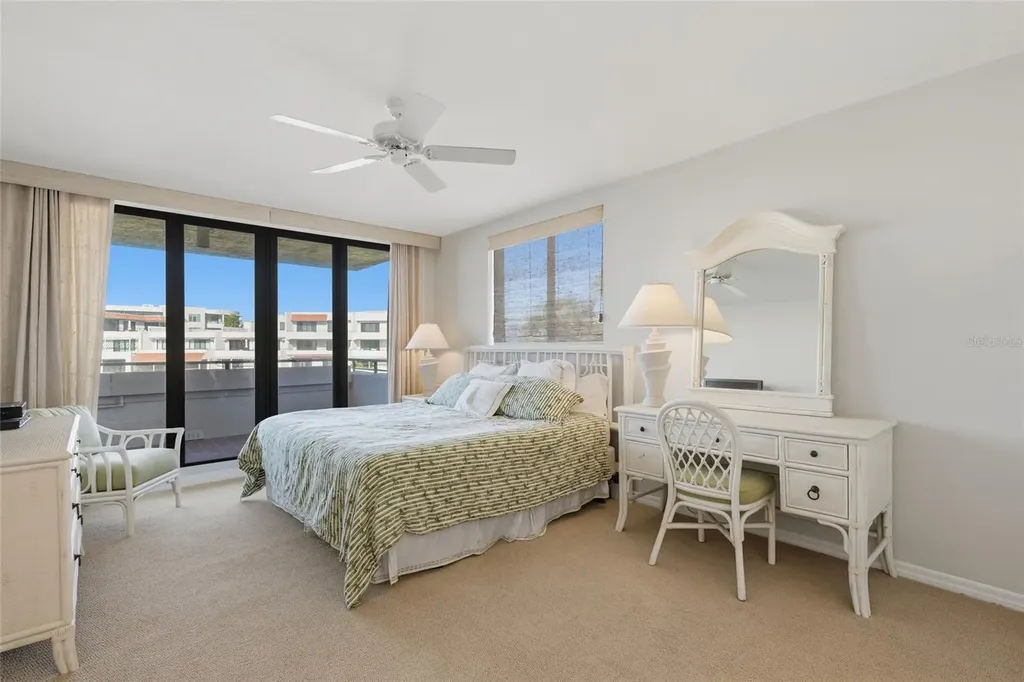 1425 Gulf Of Mexico Drive Longboat Key FL 34228
