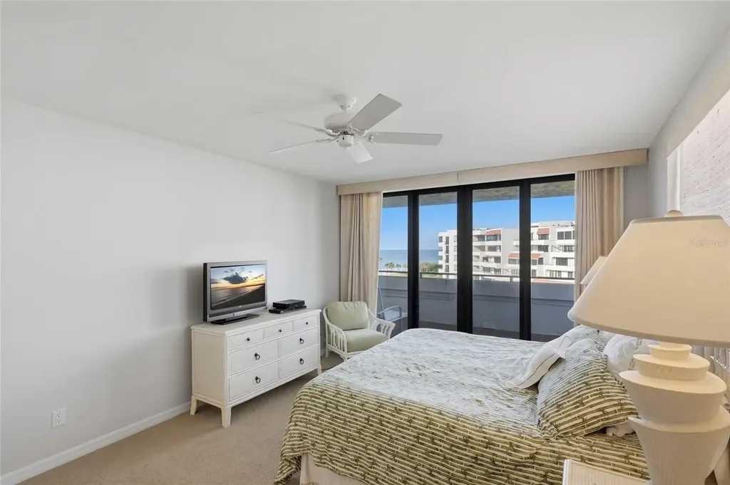 1425 Gulf Of Mexico Drive Longboat Key FL 34228