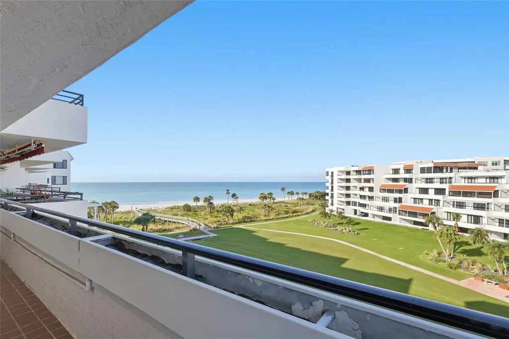 1425 Gulf Of Mexico Drive Longboat Key FL 34228