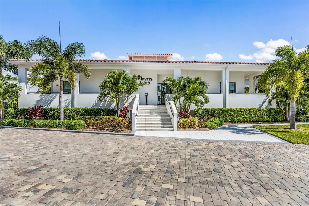 1425 Gulf Of Mexico Drive Longboat Key FL 34228