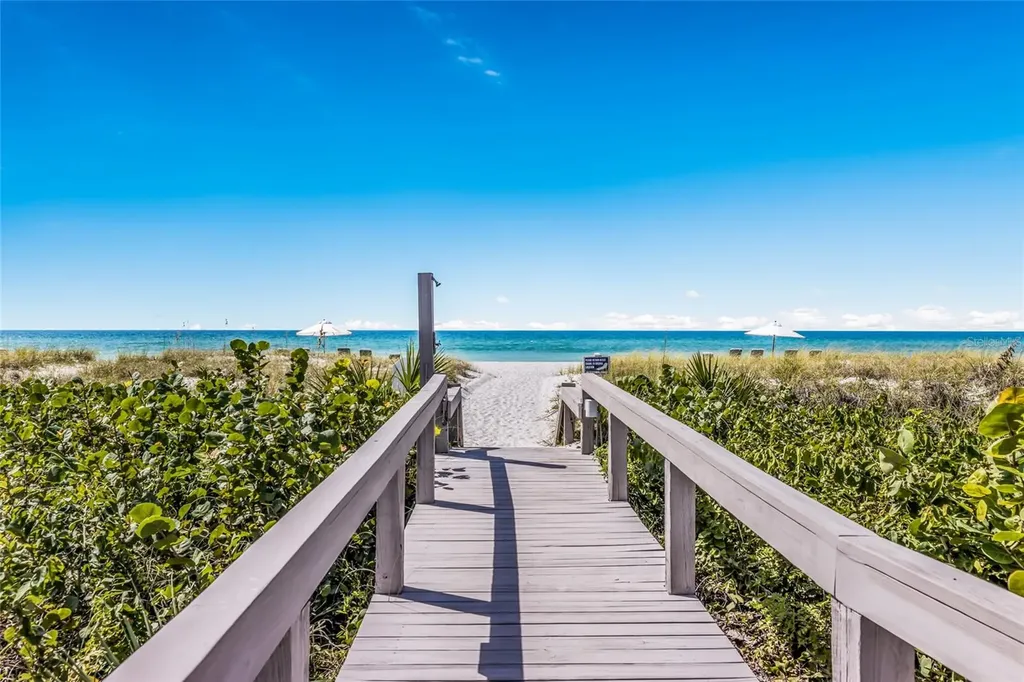 1425 Gulf Of Mexico Drive Longboat Key FL 34228